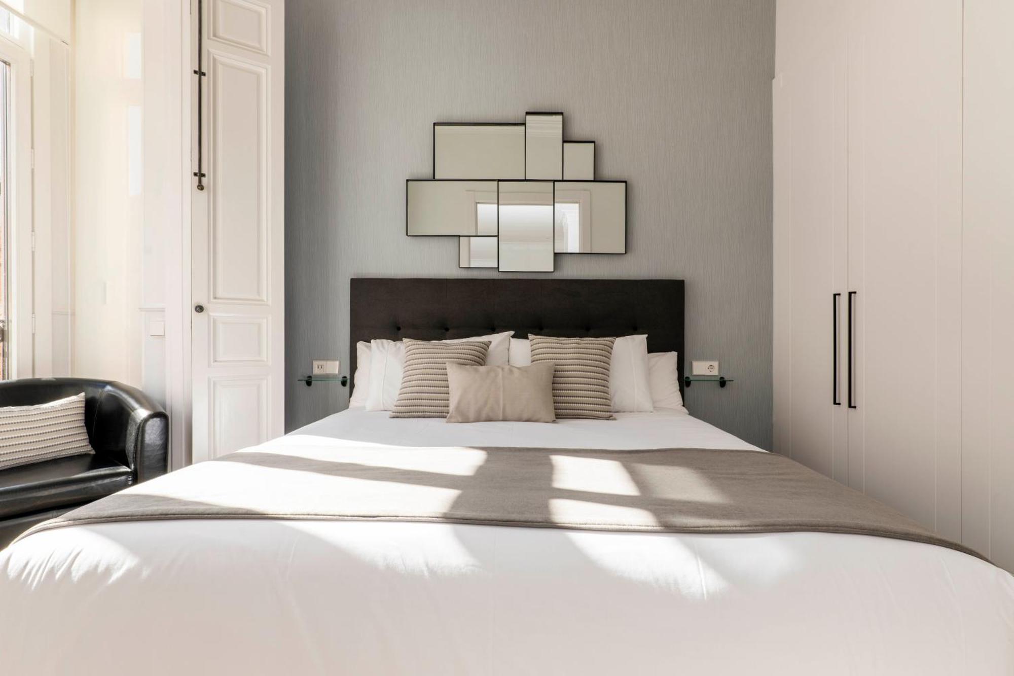 Madrid 1915 Private Suites Ruang foto