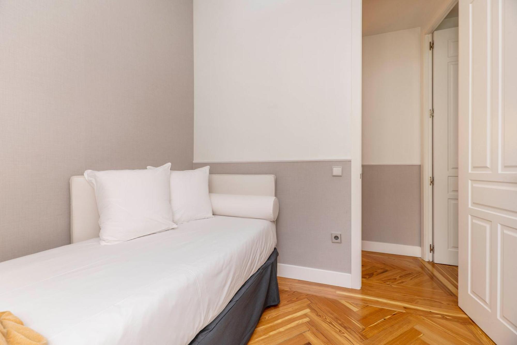 Madrid 1915 Private Suites Ruang foto