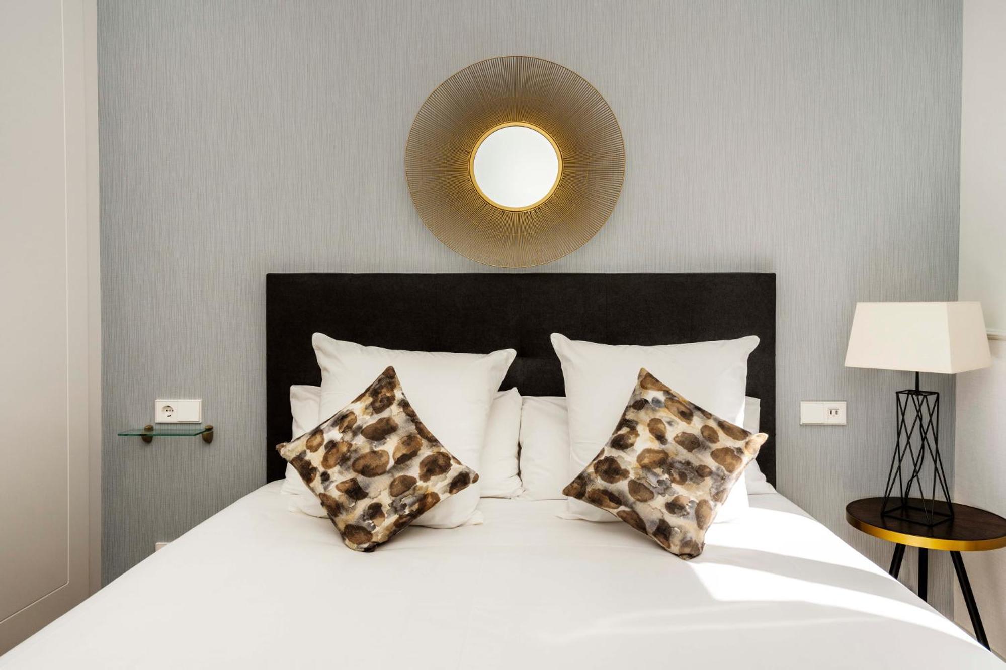 Madrid 1915 Private Suites Ruang foto